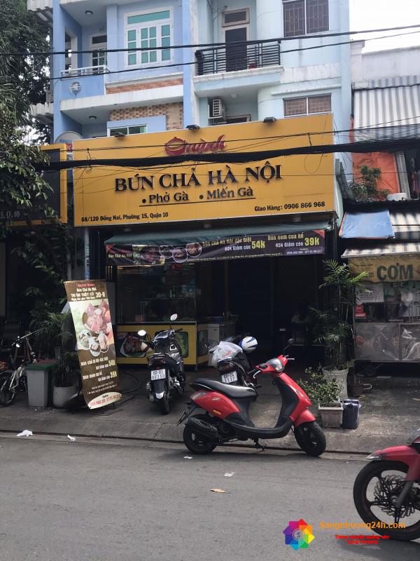 Sang nhượng quán ăn Bún Chả Hà Nội đang có doanh thu cao và lượng khách hàng đông đúc.