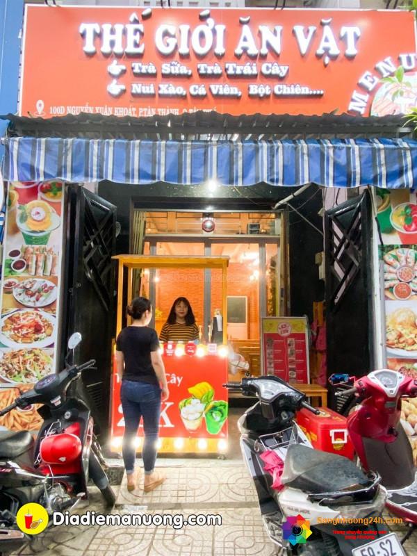 Sang nhượng cửa hàng trái cây - trà sữa nằm mặt tiền đường Nguyễn Xuân Khoát, phường Tân Thành, quận Tân Phú. 