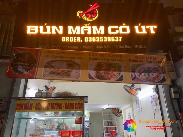 Sang nhượng quán ăn Bún Mắm Cô Út nằm mặt tiền đường Quốc Hương, phường Thảo Điền, quận 2.