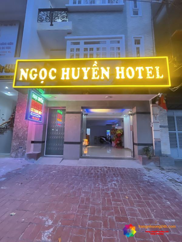 Sang Khách Sạn Mới Xây Nội Thất Còn Mới 100% Tại Thành Phố Vũng Tàu.