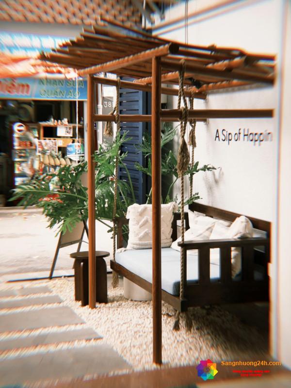 Sang quán cafe