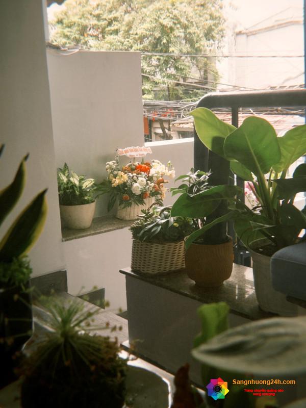 Sang quán cafe
