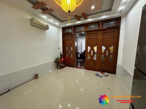 Sang Nhượng Nhà Trọ Ở Trung Tâm Quận 10