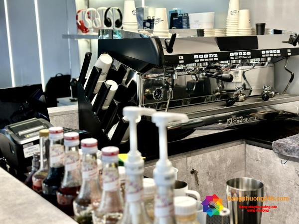 Sang quán cafe