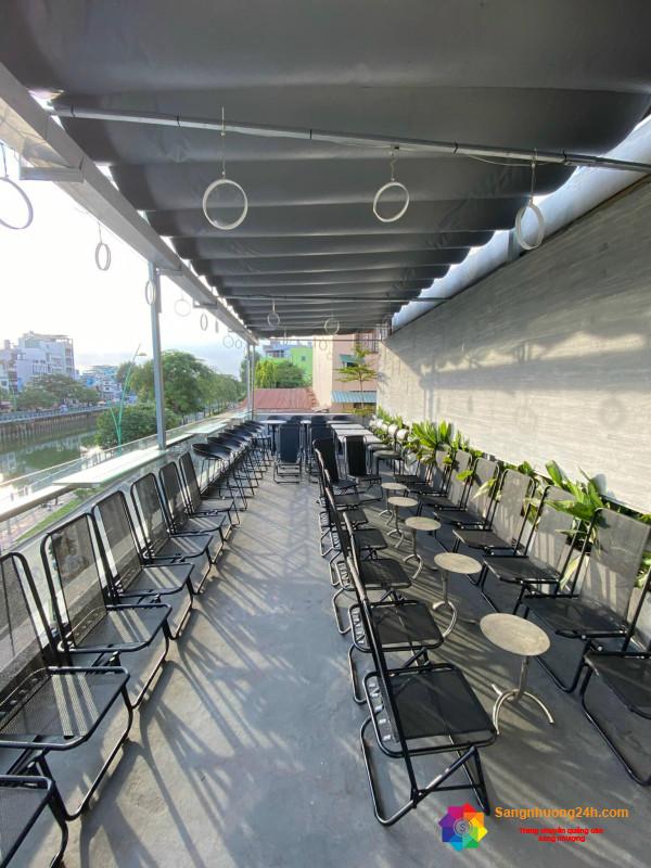 Sang quán cafe