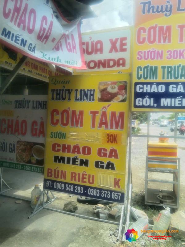 Sang quán cơm