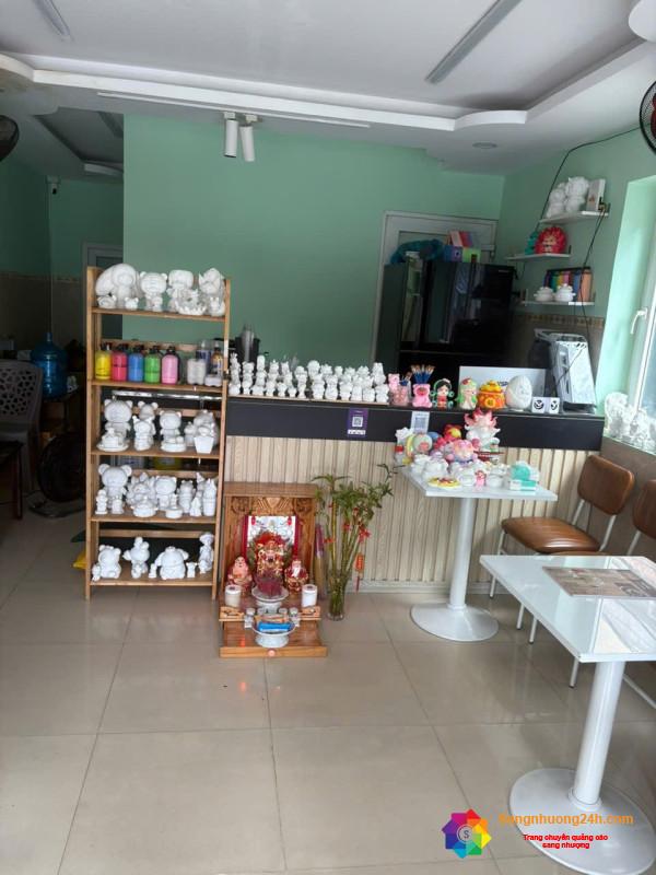 Sang quán cafe