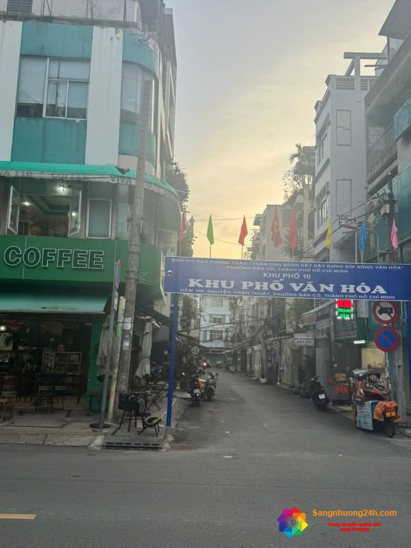 Sang quán cafe