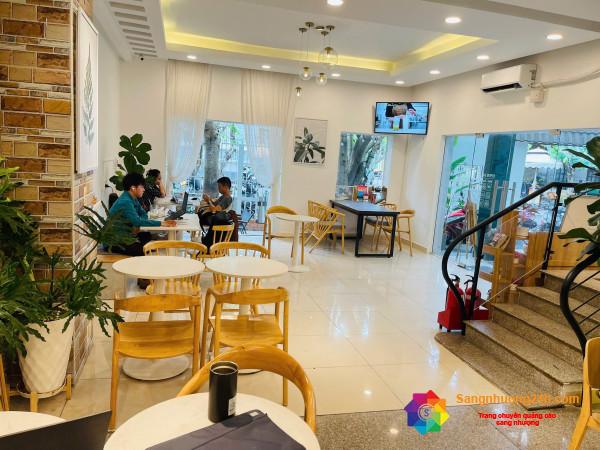 Sang quán cafe