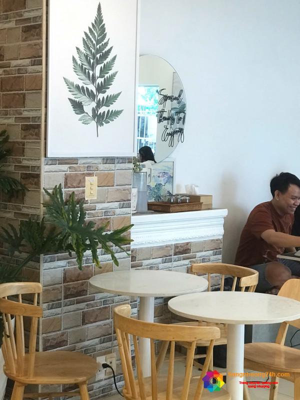 Sang quán cafe