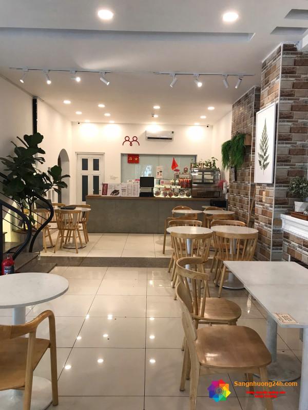Sang quán cafe