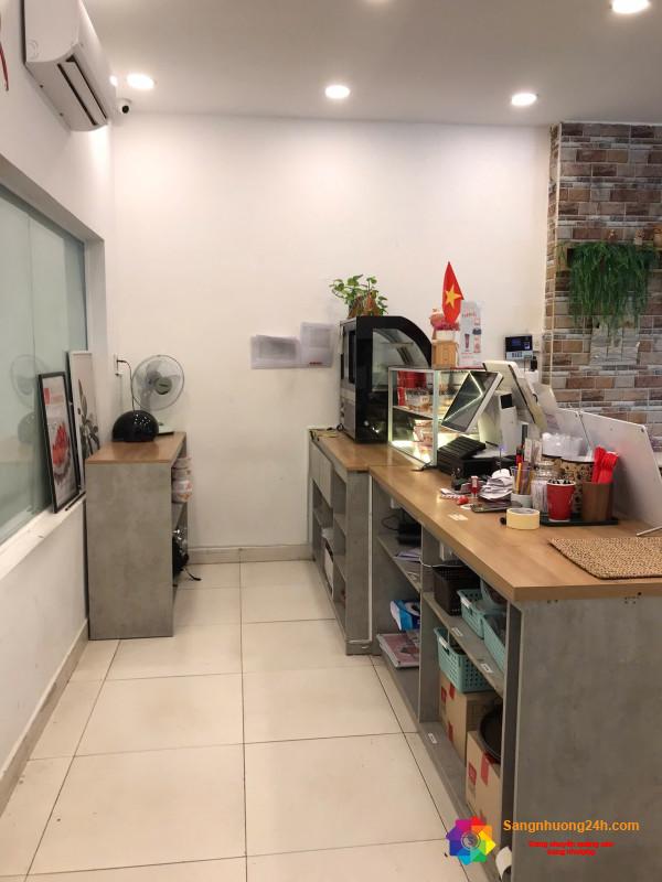 Sang quán cafe