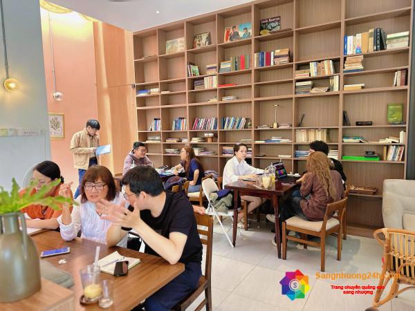 Sang quán cafe