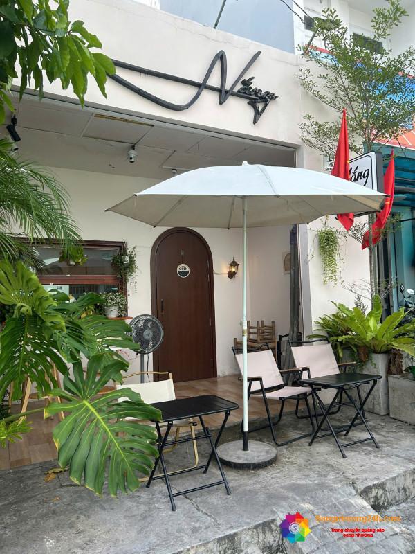 Sang quán cafe