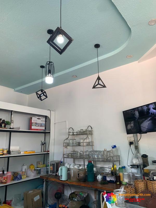 Sang quán cafe