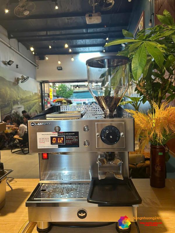 Sang quán cafe