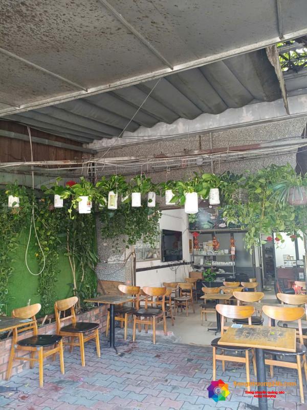 Sang quán cafe