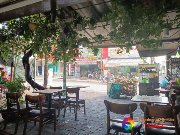 Sang quán cafe