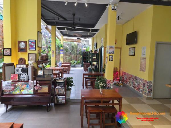Sang quán cafe
