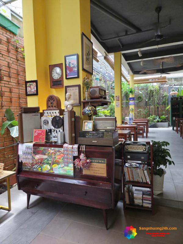 Sang quán cafe