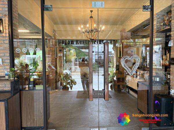 Sang nhà hàng Sang nhà hàng