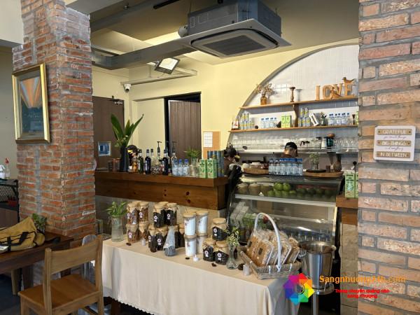 Sang nhà hàng Sang nhà hàng