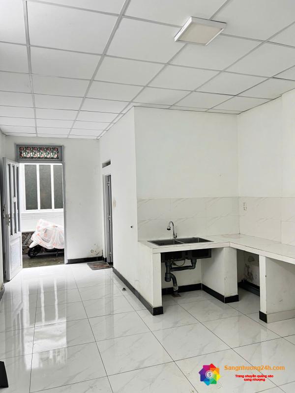 Sang tiệm tóc - nail