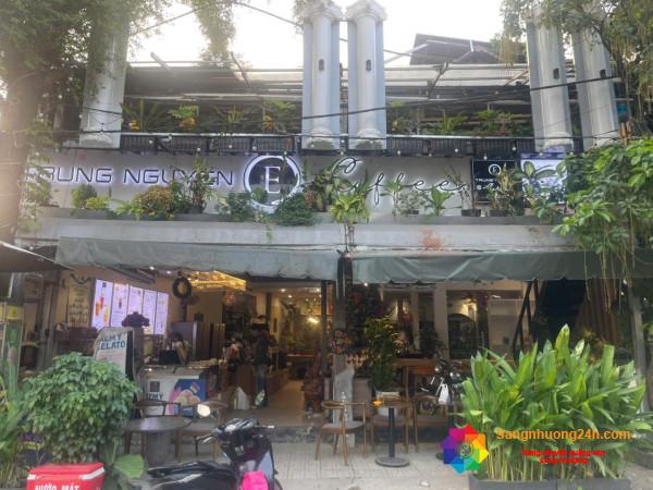 Sang Nhượng Quán Cafe Ở Trung Tâm Quận 7