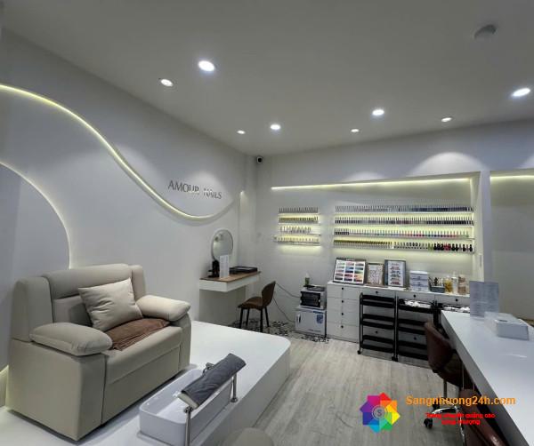 Sang tiệm tóc - nail