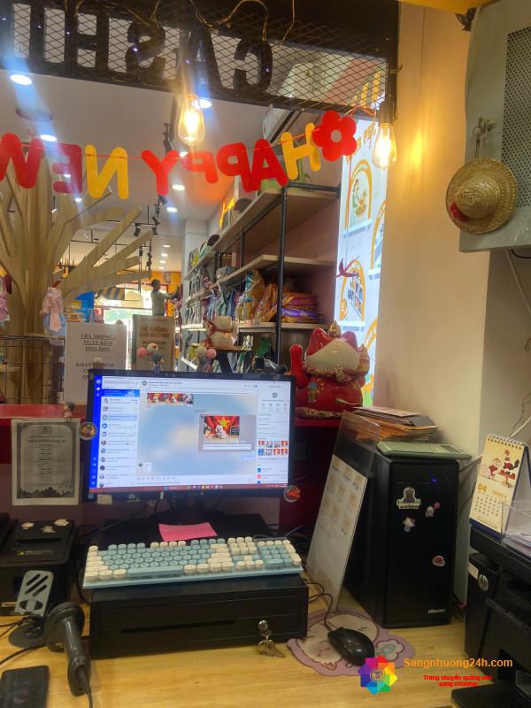 Sang cửa hàng thú nuôi