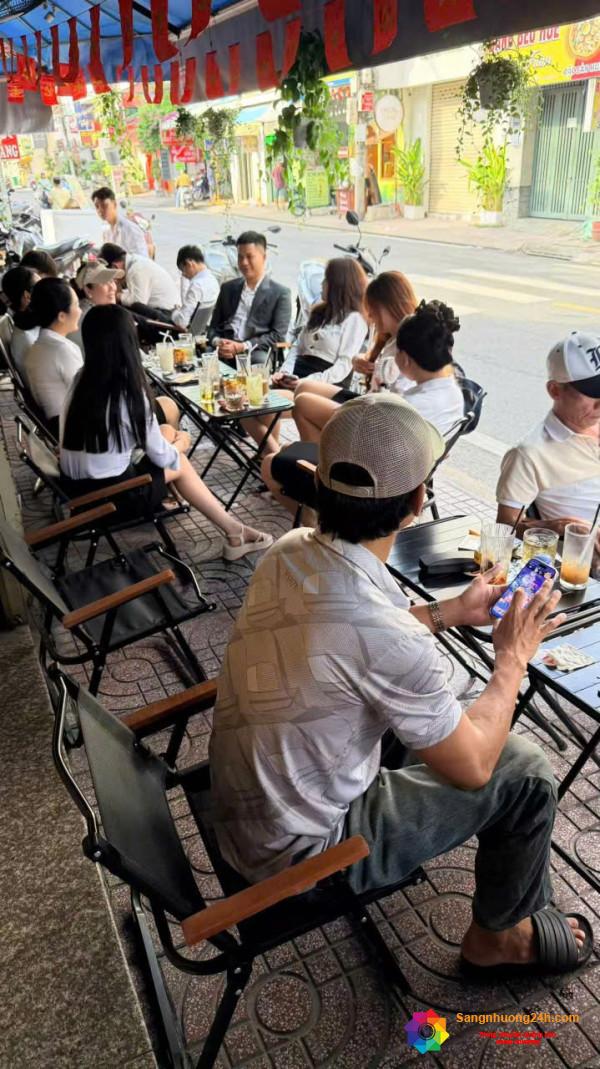 Sang quán cafe