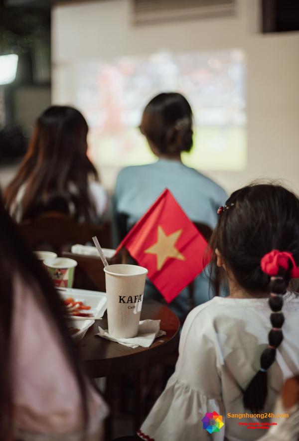 Sang quán cafe