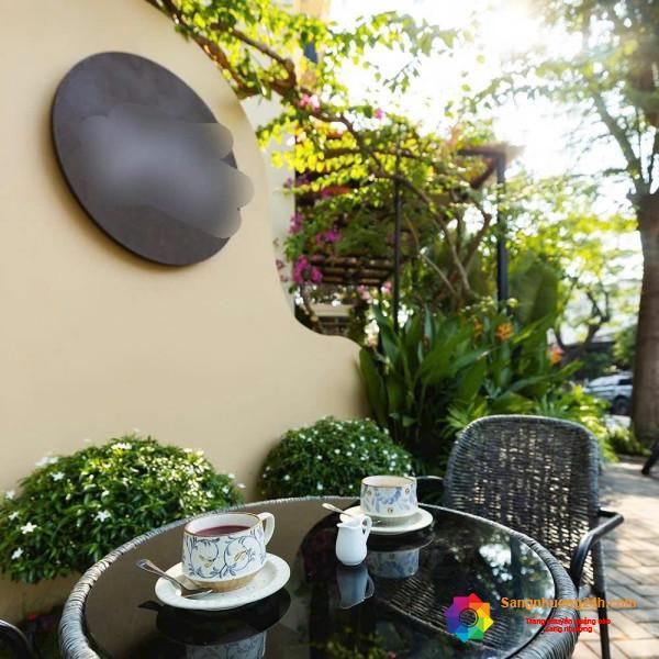 Sang quán cafe