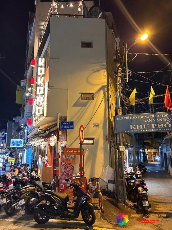 Sang quán cafe