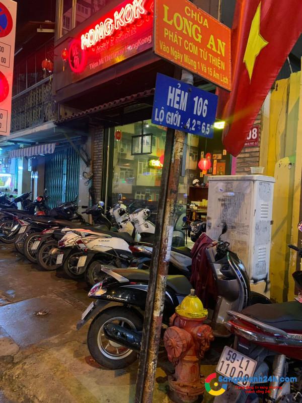 Sang nhanh quán ăn MongKok Roast & Noodles 108 Nguyễn Văn Cừ Q1.